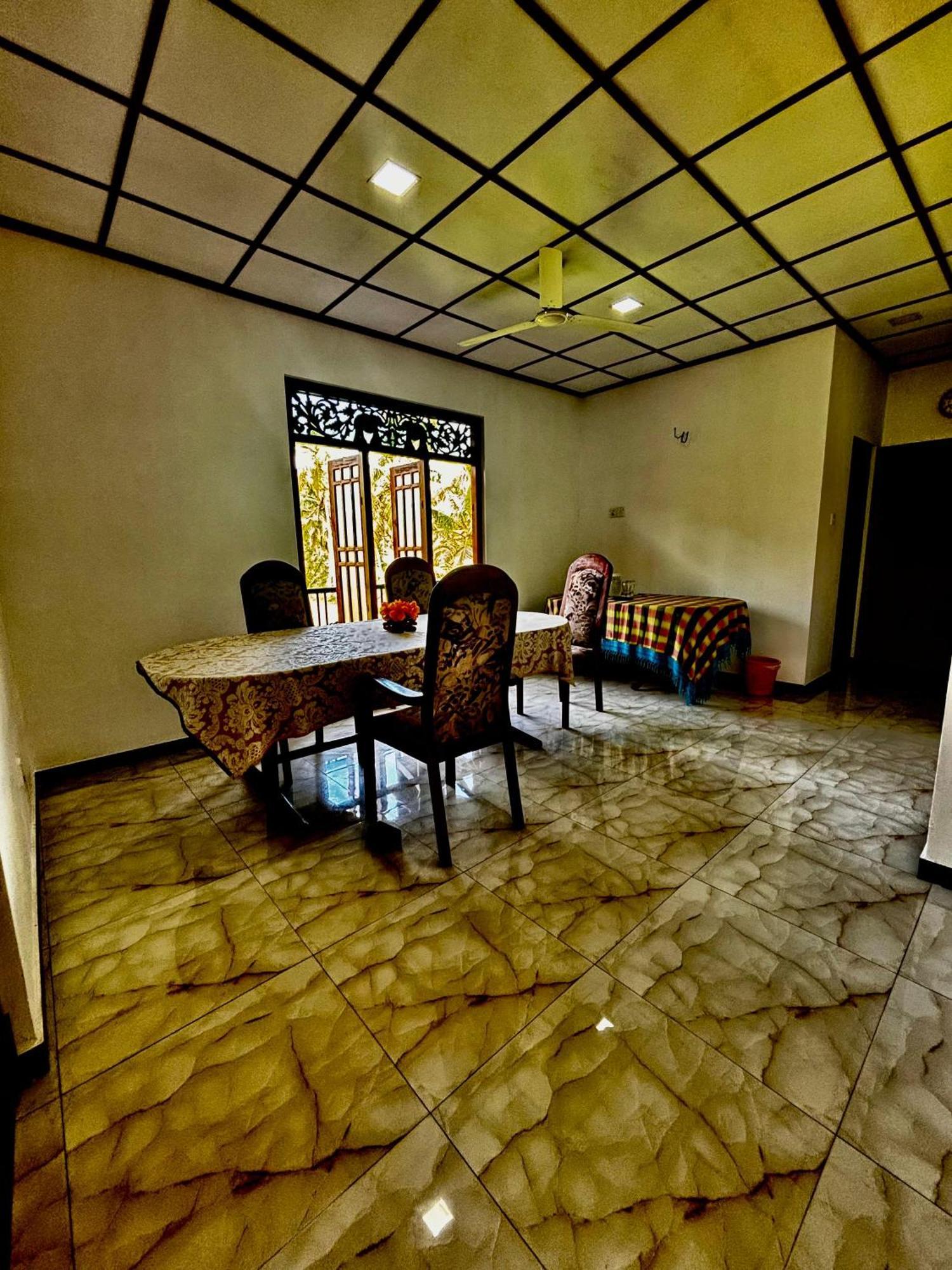 Fourcoock Villa Kosgoda Extérieur photo